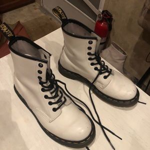 White dr martens